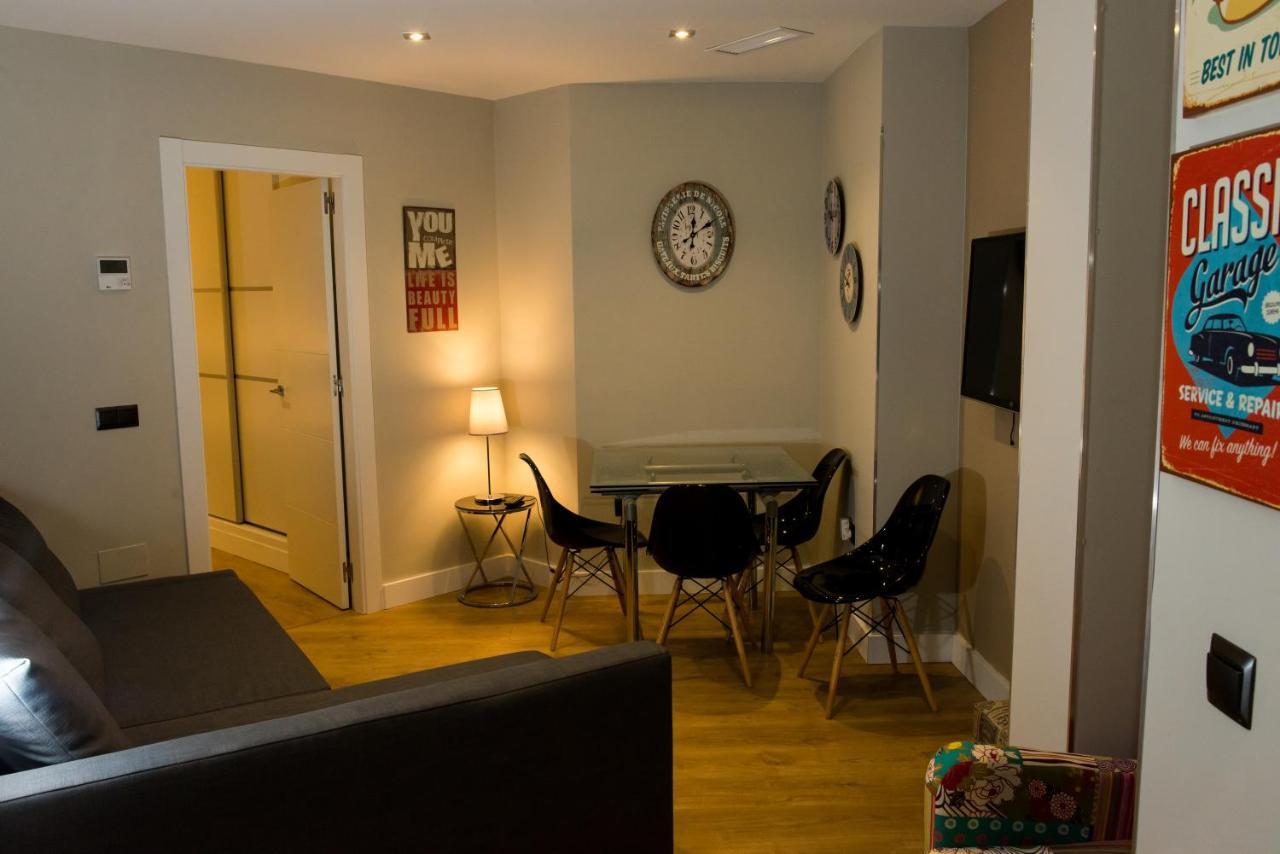 Ab Apartamentos Museum Malaga Bilik gambar
